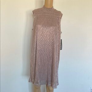 NWT
Women's Nina Leonard Smocked Shift Dress